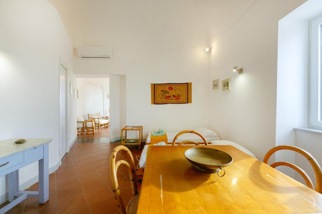 Апартаменты Torretta Corricella- Punta Pizzaco Прочида Экстерьер фото